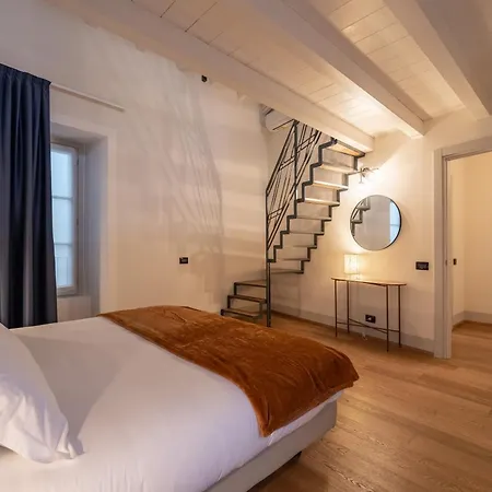 Palazzo Odescalchi By Wonderful Italy * Комо