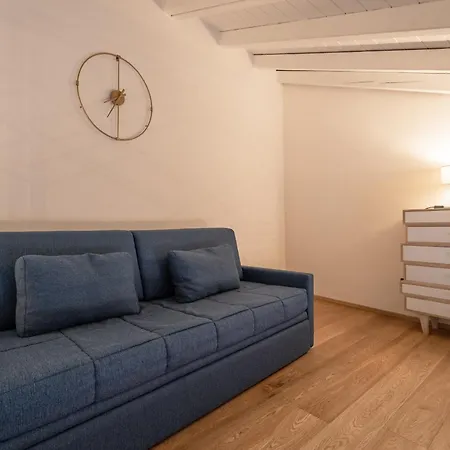 Palazzo Odescalchi By Wonderful Italy * Como