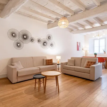 Palazzo Odescalchi By Wonderful Italy * Como