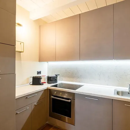 Apartment Palazzo Odescalchi By Wonderful Italy Como