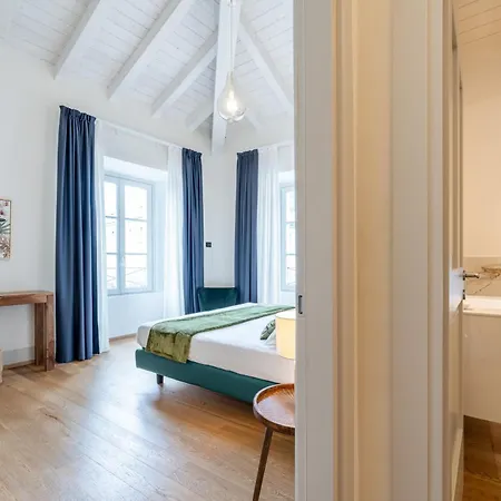 Palazzo Odescalchi By Wonderful Italy * Como