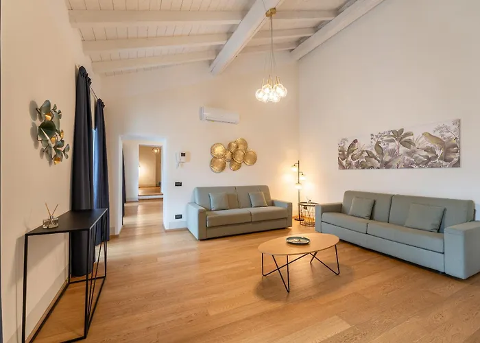 Palazzo Odescalchi By Wonderful Italy Como