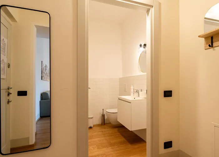 Palazzo Odescalchi By Wonderful Italy * Como