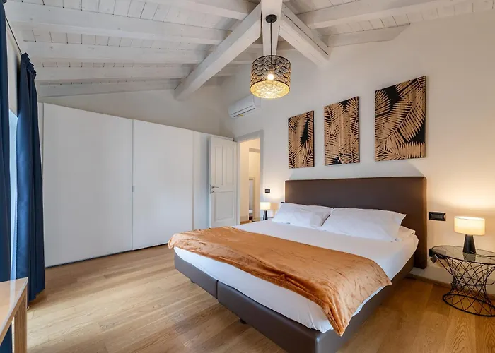 Palazzo Odescalchi By Wonderful Italy Como