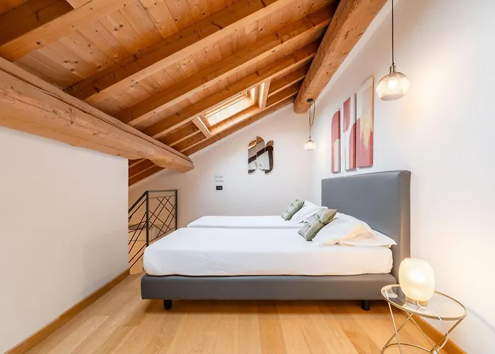 Palazzo Odescalchi By Wonderful Italy * Como